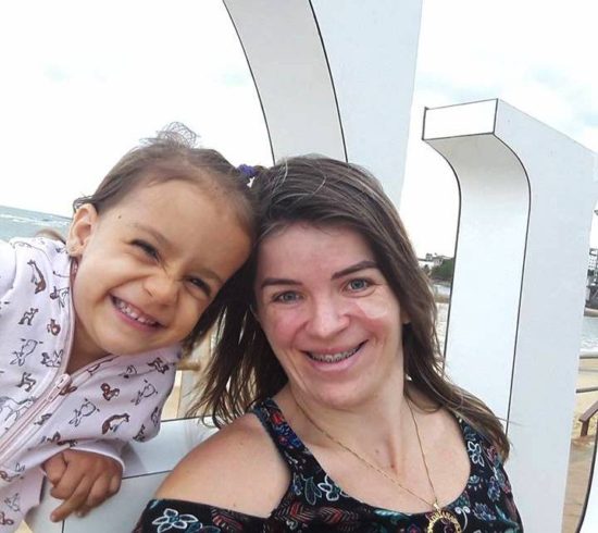 Adriana paganini aleitamento - Um ato amor: Moradora de Guarapari com câncer amamenta filha há quatro anos