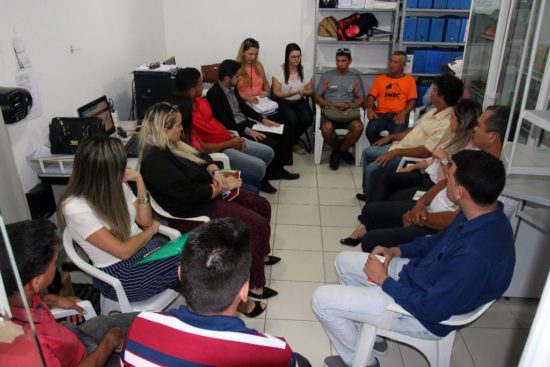 representantes de bairros - Novos remédios chegam para abastecimento de farmácia municipal em Guarapari