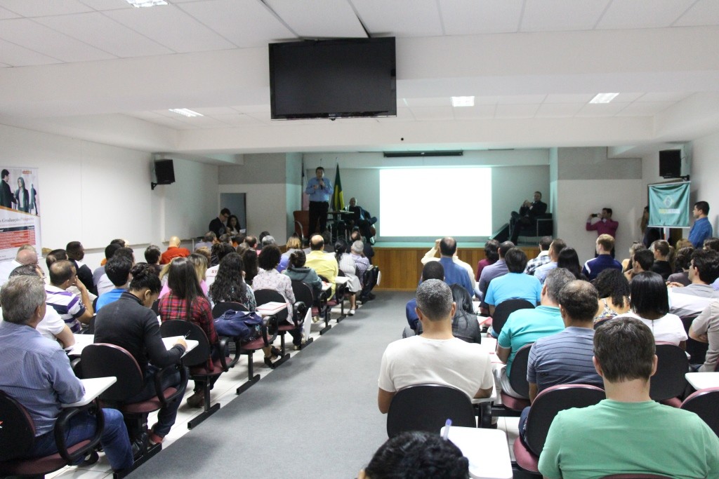 conferencia brasil em tempos de crise