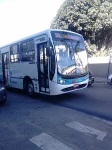 Moradores do Centro de Guarapari pedem ônibus para atender idosos e estudantes