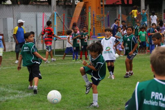 esporte - Vagas para aprender esportes no projeto Anchieta Rumo ao Futuro