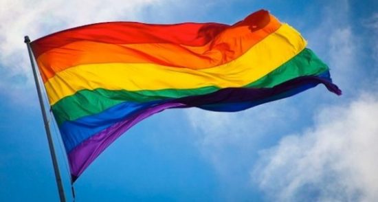 lgbt - Amigos se unem e realizam o 1º Luau LGBTQ+ de Guarapari