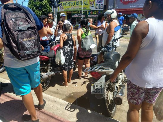 WhatsApp Image 2018 03 28 at 12.24.42 - Estudante fica caída após colisão com carro em Guarapari