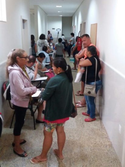 WhatsApp Image 2018 04 19 at 08.32.24 - Pacientes reclamam de fila para retirada de medicamentos em Guarapari