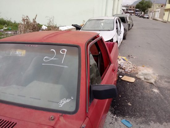 carros polícia - Veículos que ocupavam entorno da Polícia Civil em Guarapari começam a ser despachados