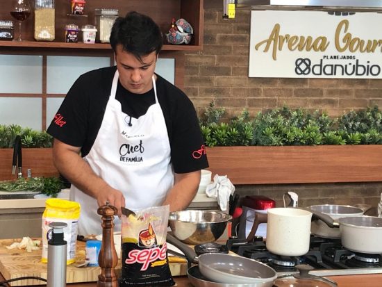 preparando - Morador de Guarapari é campeão do Chef de Família