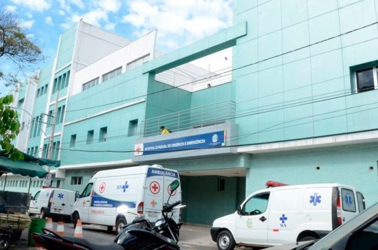 Fachada 002 - Hospital Estadual de Urgência e Emergência de Vitória está com vagas abertas