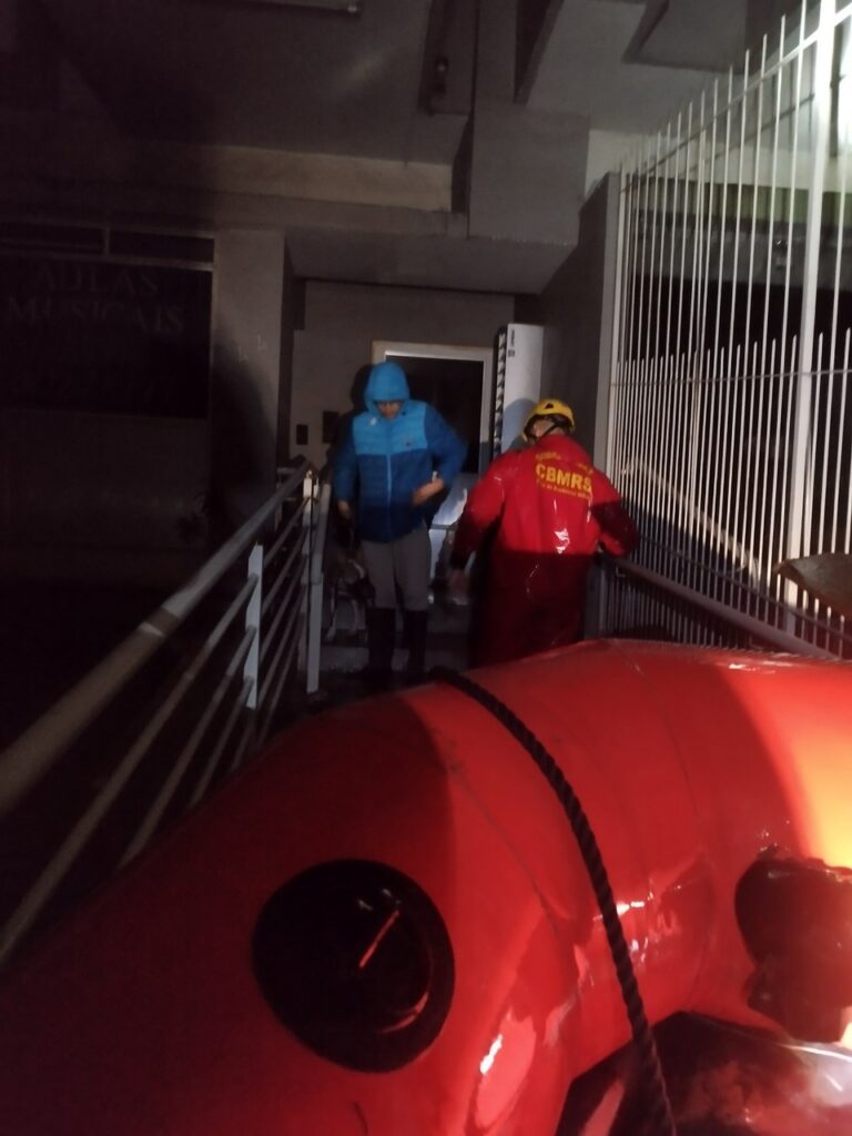 IMG 20240512 225145 - Bombeiros capixabas passam a atuar em outras duas cidades do Rio Grande do Sul