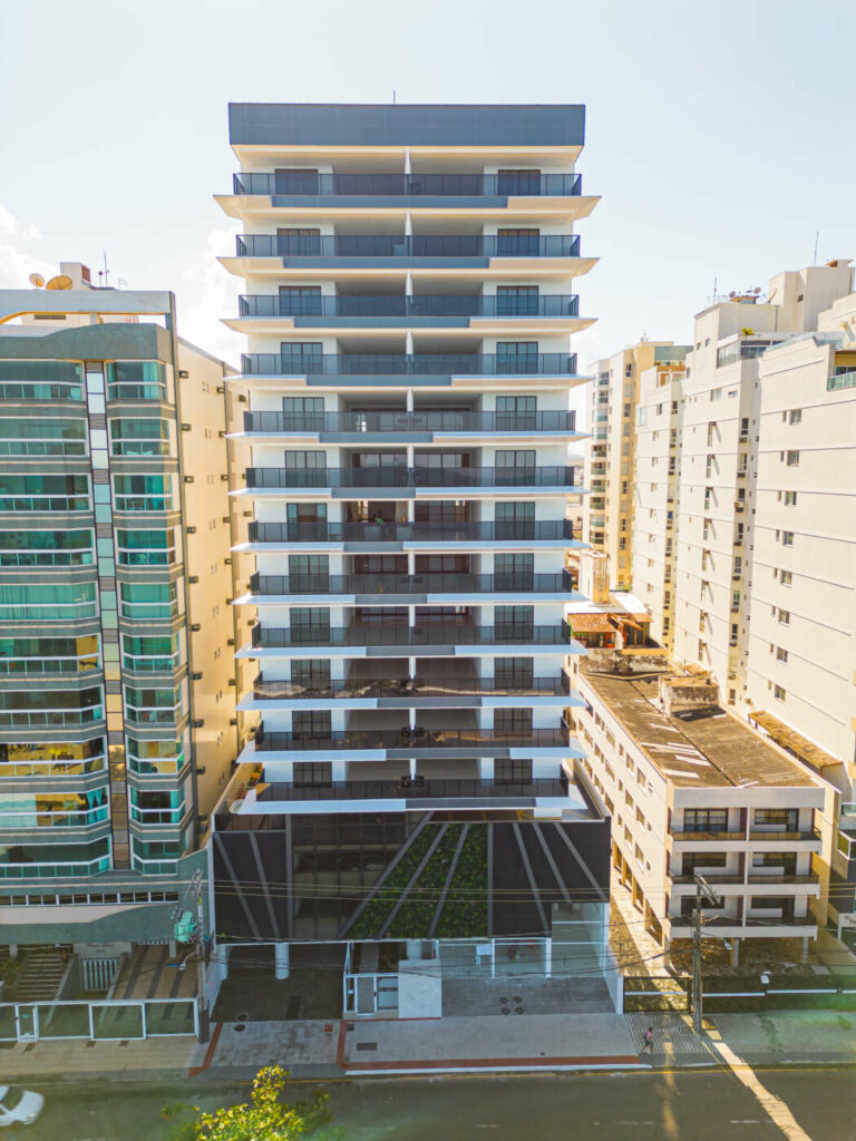 Essa foto Thiago Montes Ideally - Edifício Platinum: Praia do Morro recebe segundo empreendimento do Top 6 da Ideally Construtora