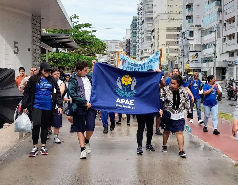 Apae caminhada - Apae Guarapari realiza caminhada para celebrar início da Semana Nacional da Pessoa com Deficiência