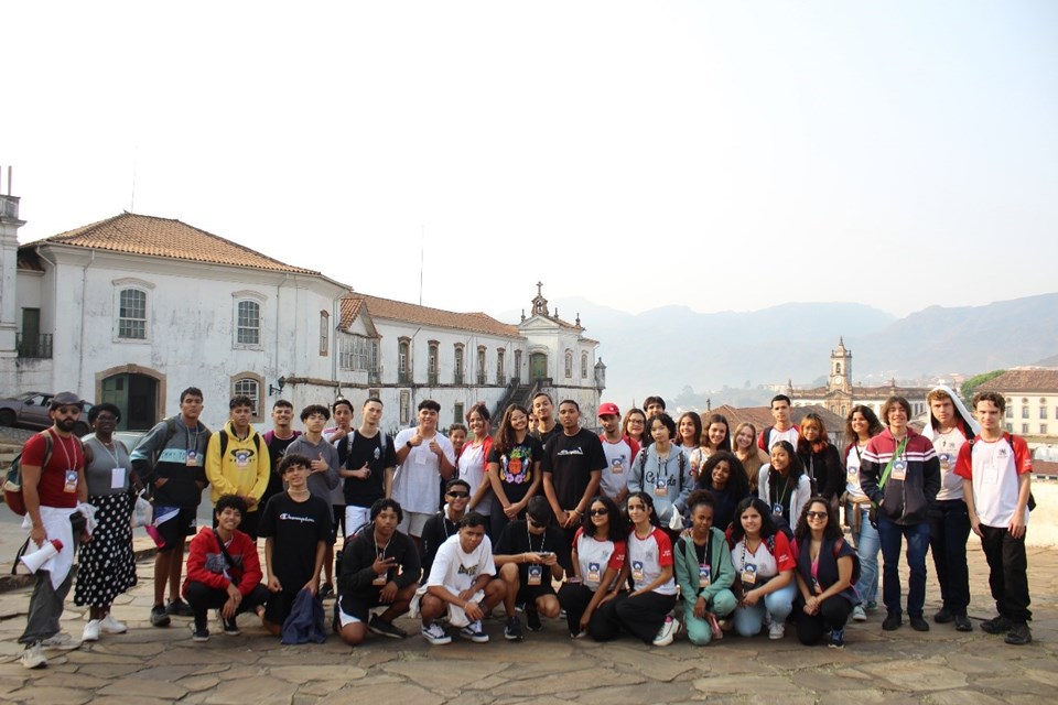 Estudantes visitam Ouro Preto - Estudantes de Guarapari exploram a história afro-brasileira em visita a Ouro Preto