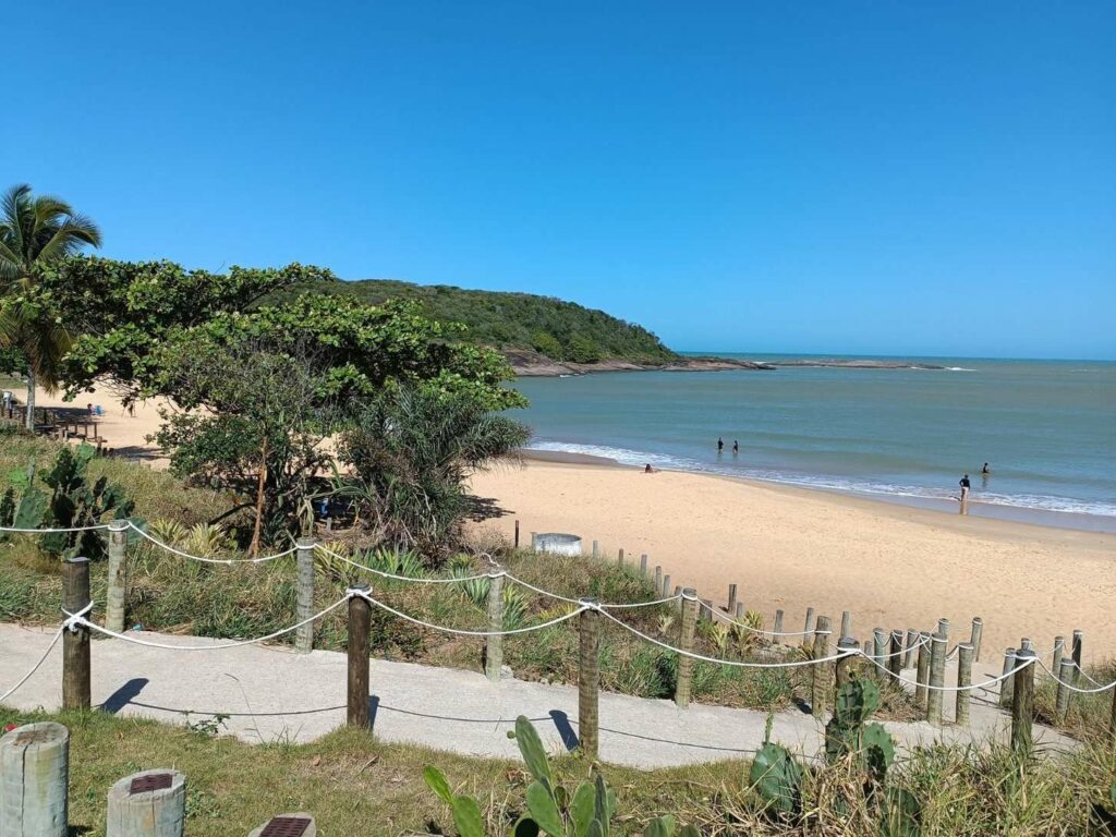 Praia da Bacutia 5 - Faz Guarapari ser o que é: saiba por que as praias da cidade são especiais