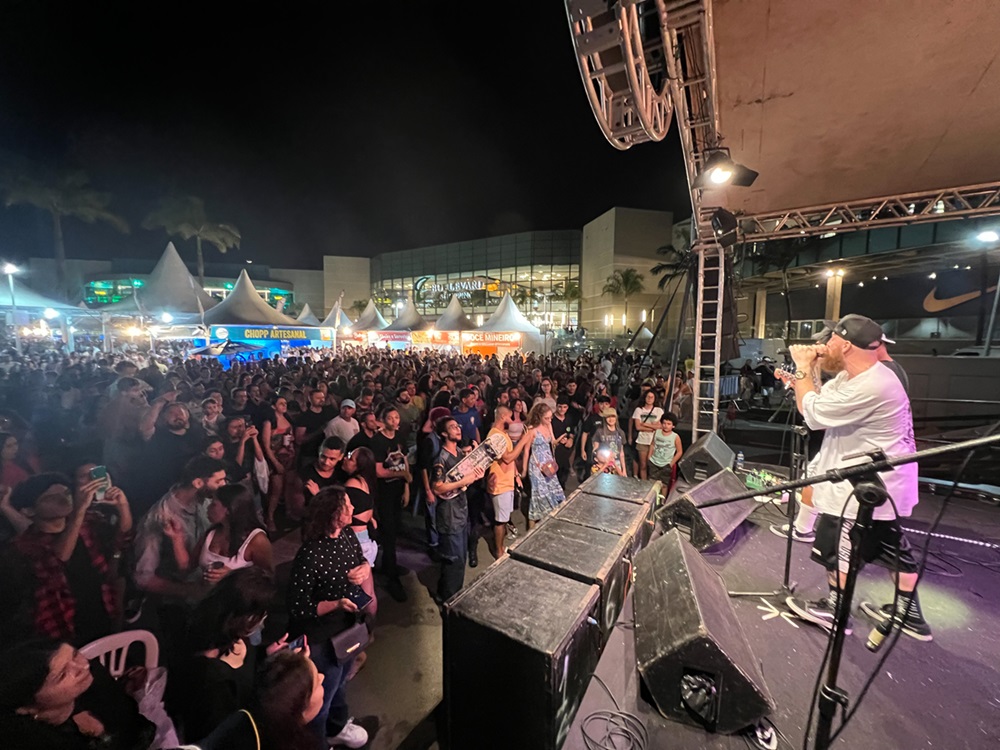 20230819 223008127 iOS 1 - Do samba ao rock: Torresmofest agita fim de semana com shows de graça em Guarapari