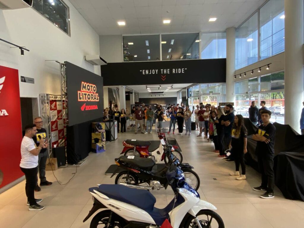 20240928 125355629 iOS - Moto Litoral celebra lançamento da nova Honda Biz 125 EX em Guarapari