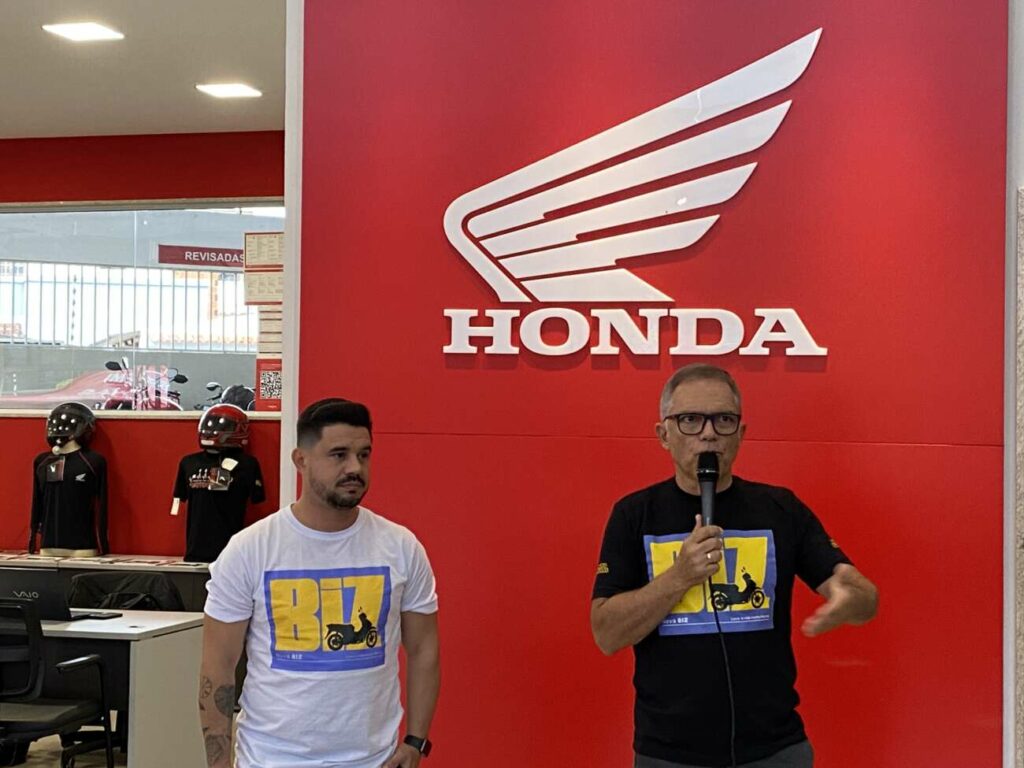 Wagner Rossi e Antonio Carlos - Moto Litoral celebra lançamento da nova Honda Biz 125 EX em Guarapari