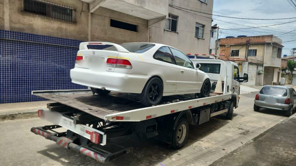 carro apreendido 2 - Operação apreende veículos que participavam de eventos de arrancada em Guarapari