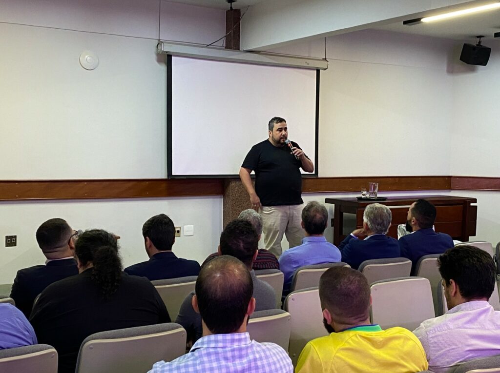 1Rodrigo Borges - Lideranças da nova gestão discutem o desenvolvimento de Guarapari durante evento empresarial 