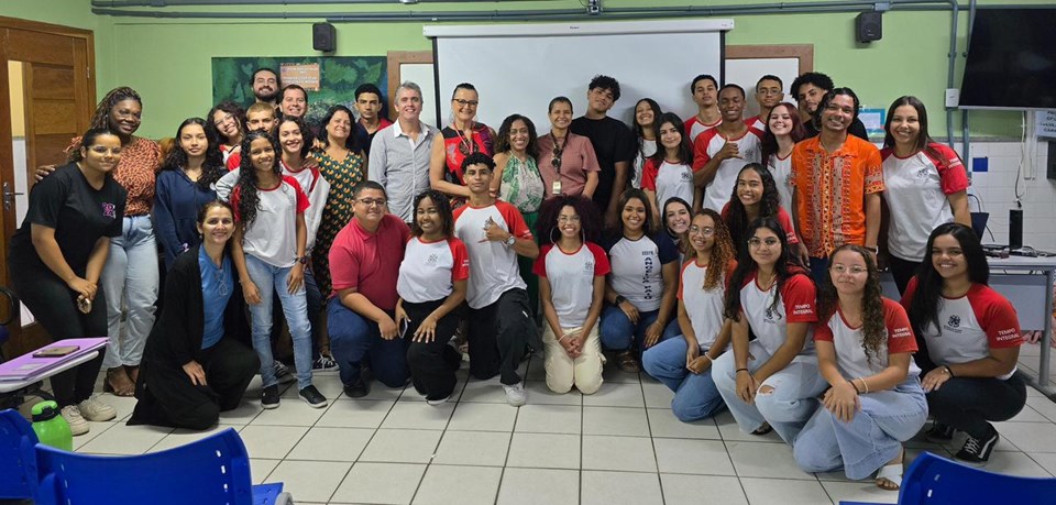 GUARAPARI ESTATISTICA - Estudantes de Guarapari fazem levantamento estatístico para mapear etnia e moradia dos alunos