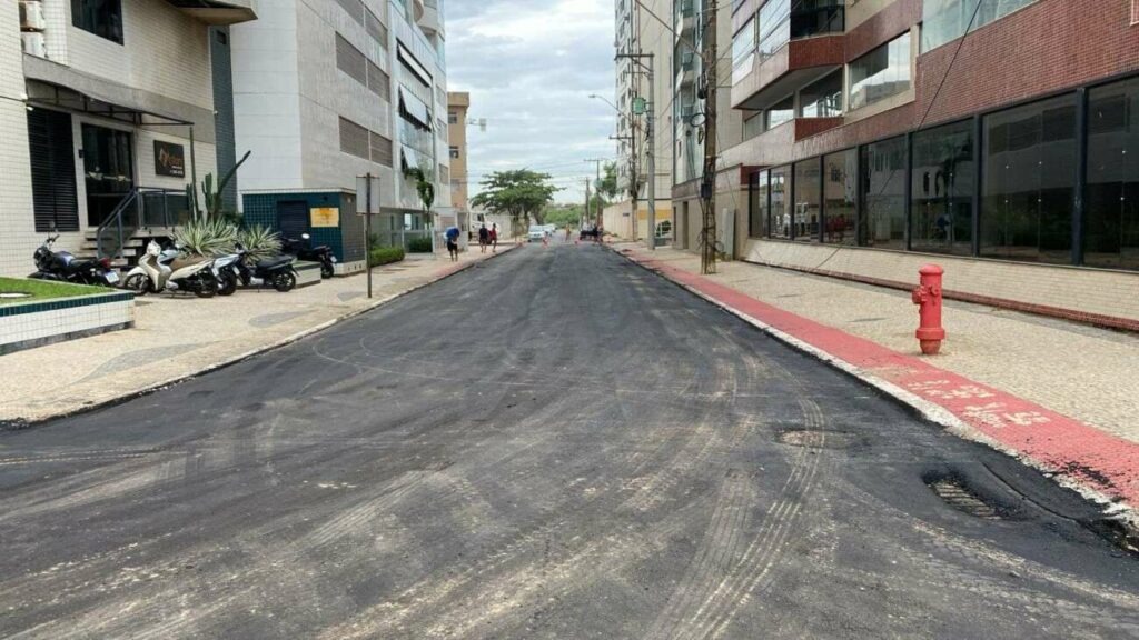 Rua juiz de Fora 1 - Comerciantes da Praia do Morro reclamam de queda nas vendas devido a obras de macrodrenagem