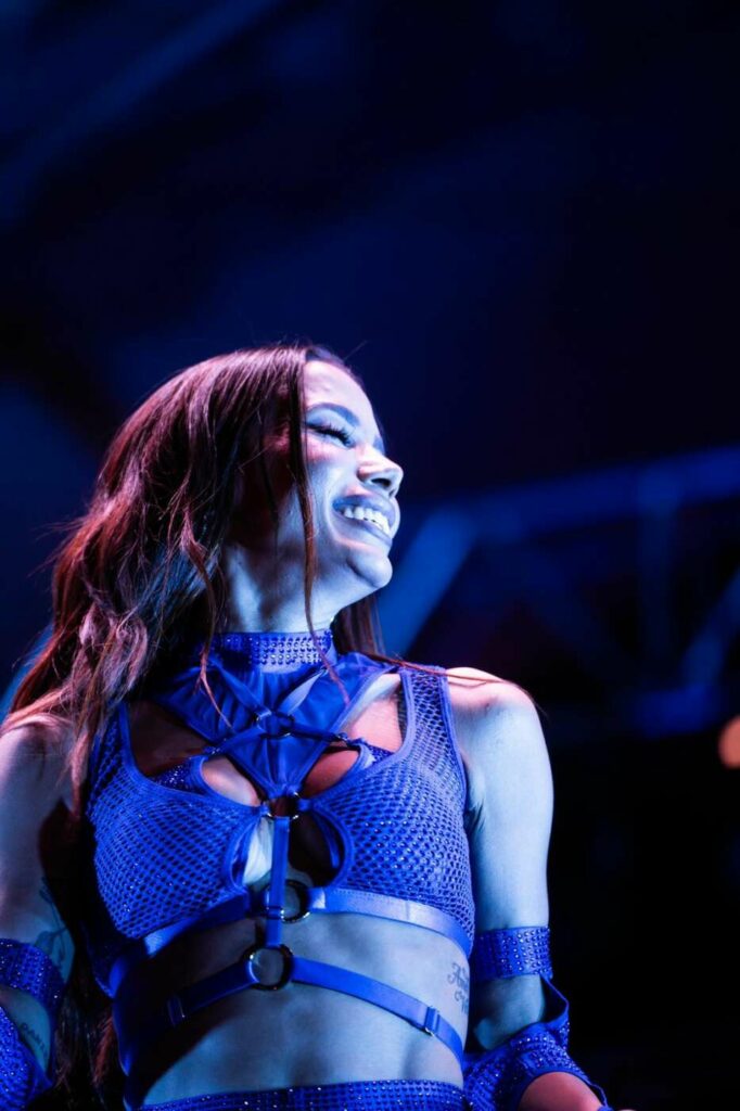 WhatsApp Image 2024 12 31 at 13.16.30 - Anitta encanta fãs com show repleto de energia e hits no Brava Beach Club em Guarapari