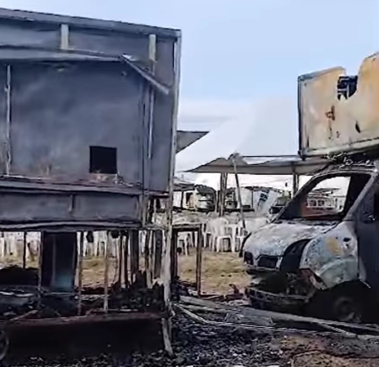 incendio food truck 3 - Food truck fica destruído após incêndio na Enseada Azul, em Guarapari