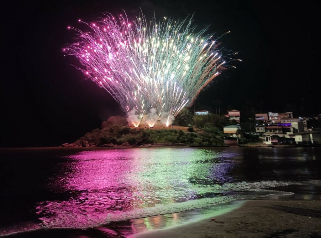 reveillon - Réveillon em Anchieta terá shows e queima de fogos em quatro praias