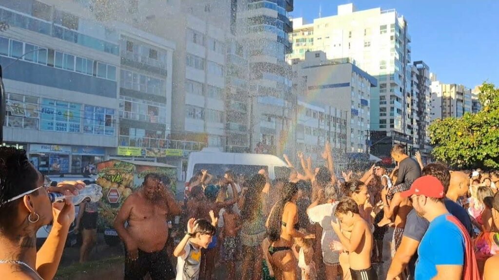 destaque fim de semana 2025 - Carnaval 2025 em Guarapari terá novos blocos e atrações infantis, revela secretário de Cultura