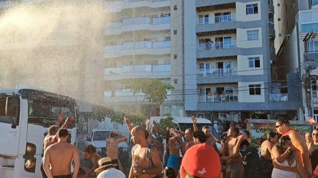 fim de semana 2025 - Verão 2025: cinco praias de Guarapari terão programação especial no próximo fim de semana