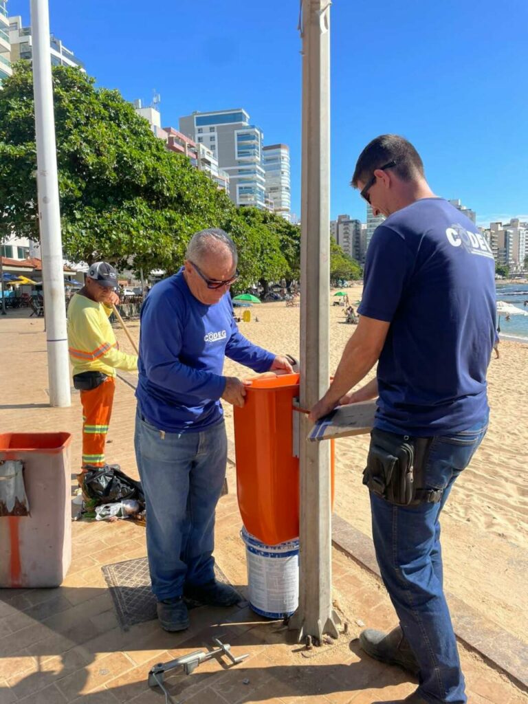 lixeiras praias 3 - Praias de Guarapari ganharão 175 novas lixeiras para incentivar descarte consciente