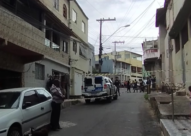 mulher assassinada adalberto - Mulher é morta a tiros no bairro Adalberto Simão Nader, em Guarapari