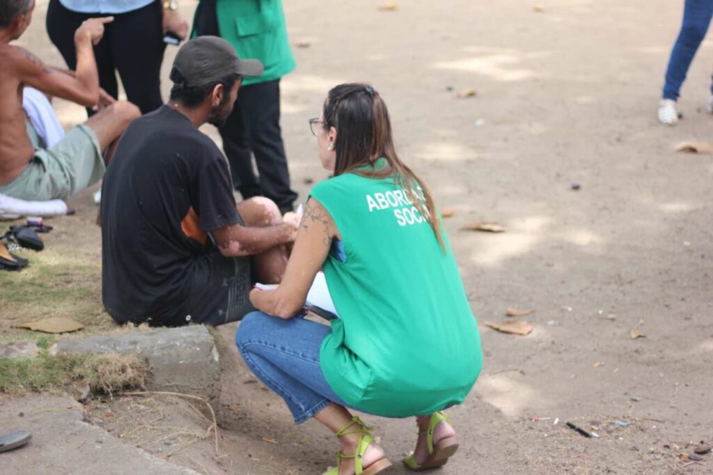 Abordagem pessoas nas ruas 4 - Guarapari realiza ação integrada para abordagem de pessoas em situação de rua