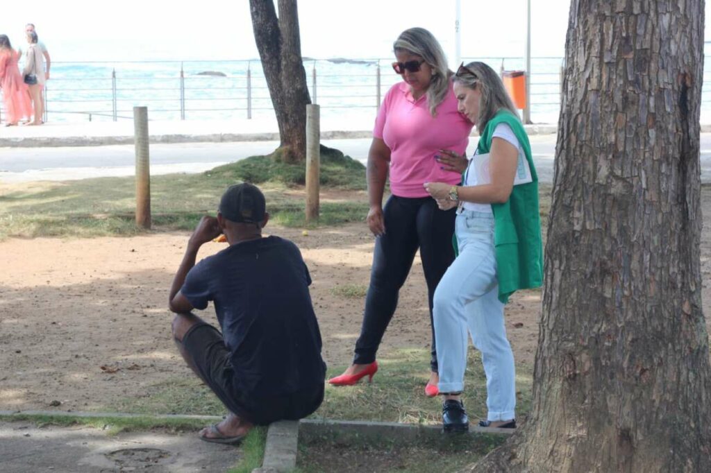 Abordagem pessoas nas ruas 5 - Guarapari realiza ação integrada para abordagem de pessoas em situação de rua