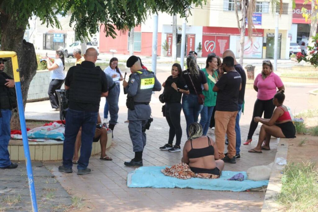 Abordagem pessoas nas ruas 6 - Guarapari realiza ação integrada para abordagem de pessoas em situação de rua