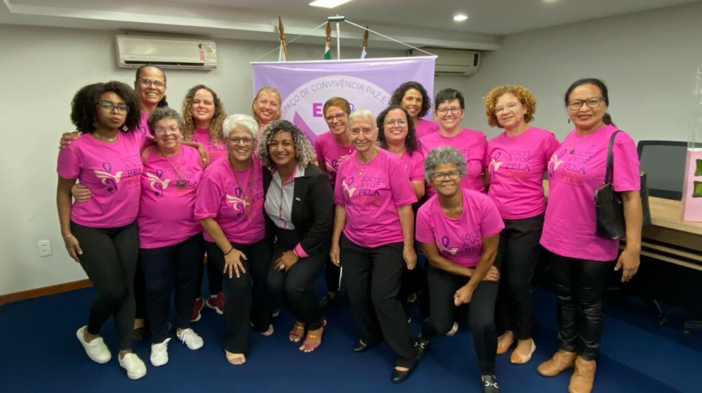 Coral Vozes do Bem - EcoPaz celebra quatro anos de atuação com novos projetos para rede de acolhimento em Guarapari