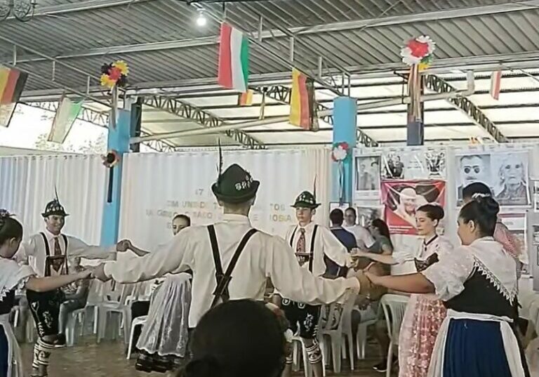 Festa em Todos os Santos