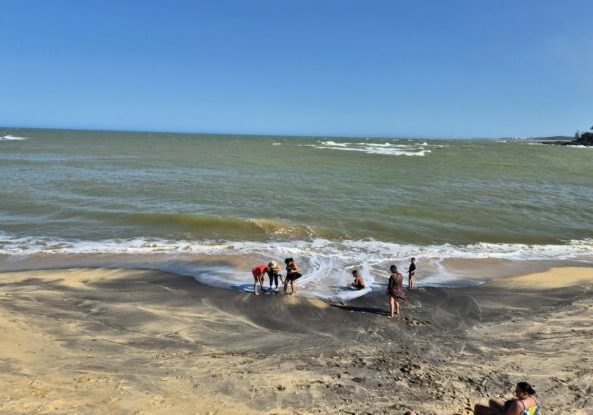 Praia da Areia Preta 2024